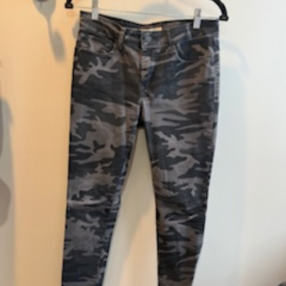 Levi's Skinny 711 Camo Jeans - Size 28